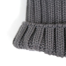 Pom Beanie - Gray