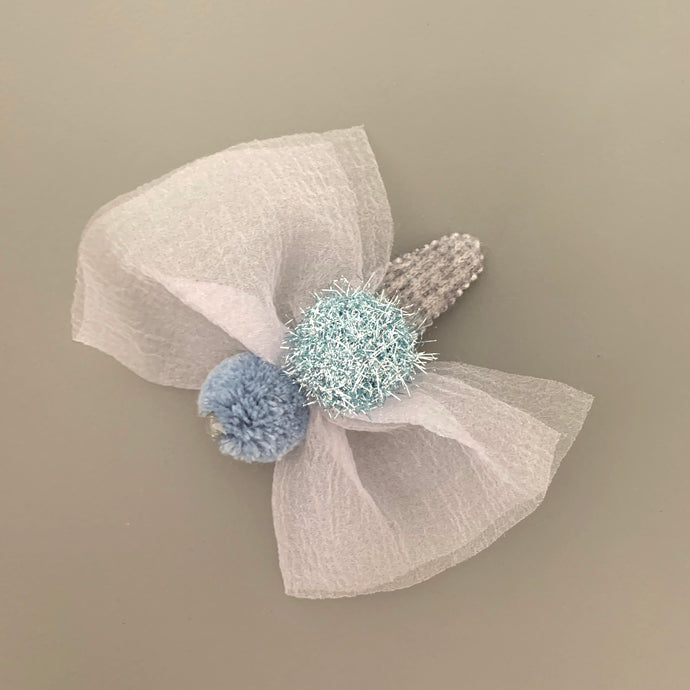Knit pom pom hair slide (blue/silver)
