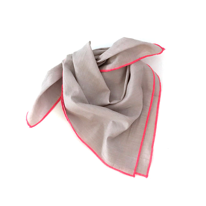 Scarf with neon piping (blush)