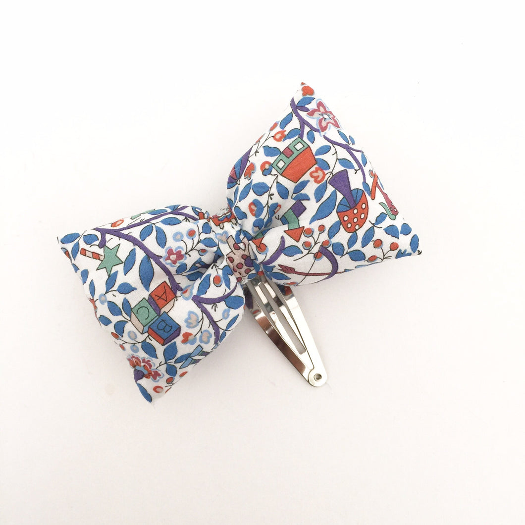 Puffy bow Hair Slide, blue toy garden