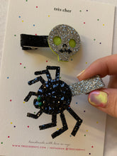 Spooky hair slides